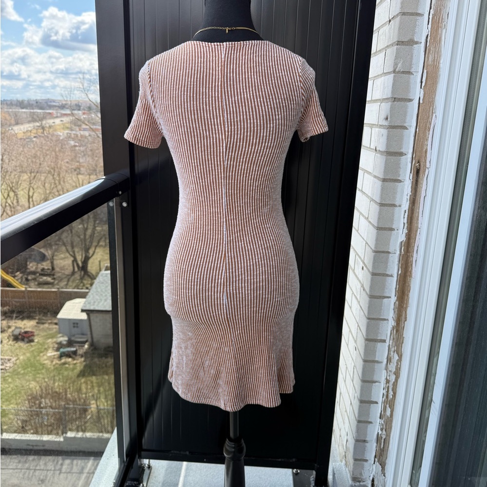 Striped Button-Down Dress - Picture 3 of 4